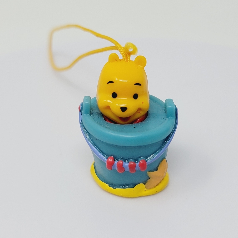 Winnie The Pooh Peek-A-Pooh Sand Bucket Pooh Phone Charm Summer Splash series 14